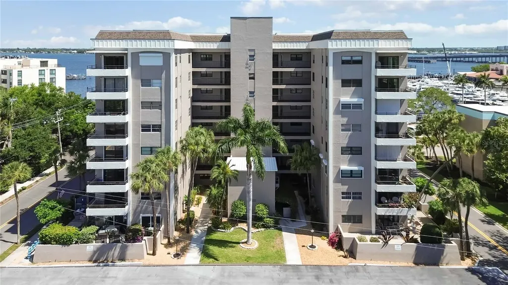1400 1st Avenue W Bradenton FL 34205