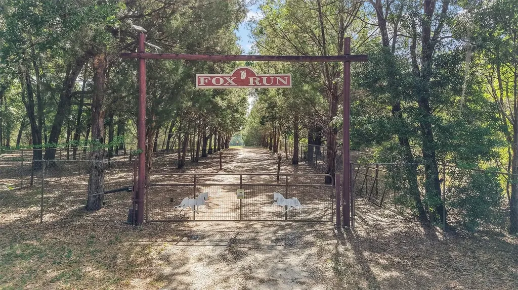 27011 SE Highway 42 Umatilla FL 32784