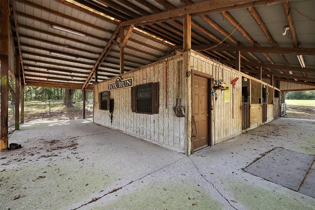 27011 SE Highway 42 Umatilla FL 32784