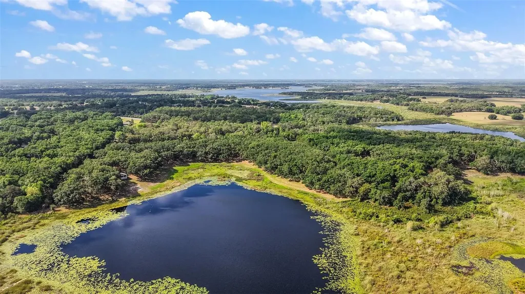 27011 SE Highway 42 Umatilla FL 32784