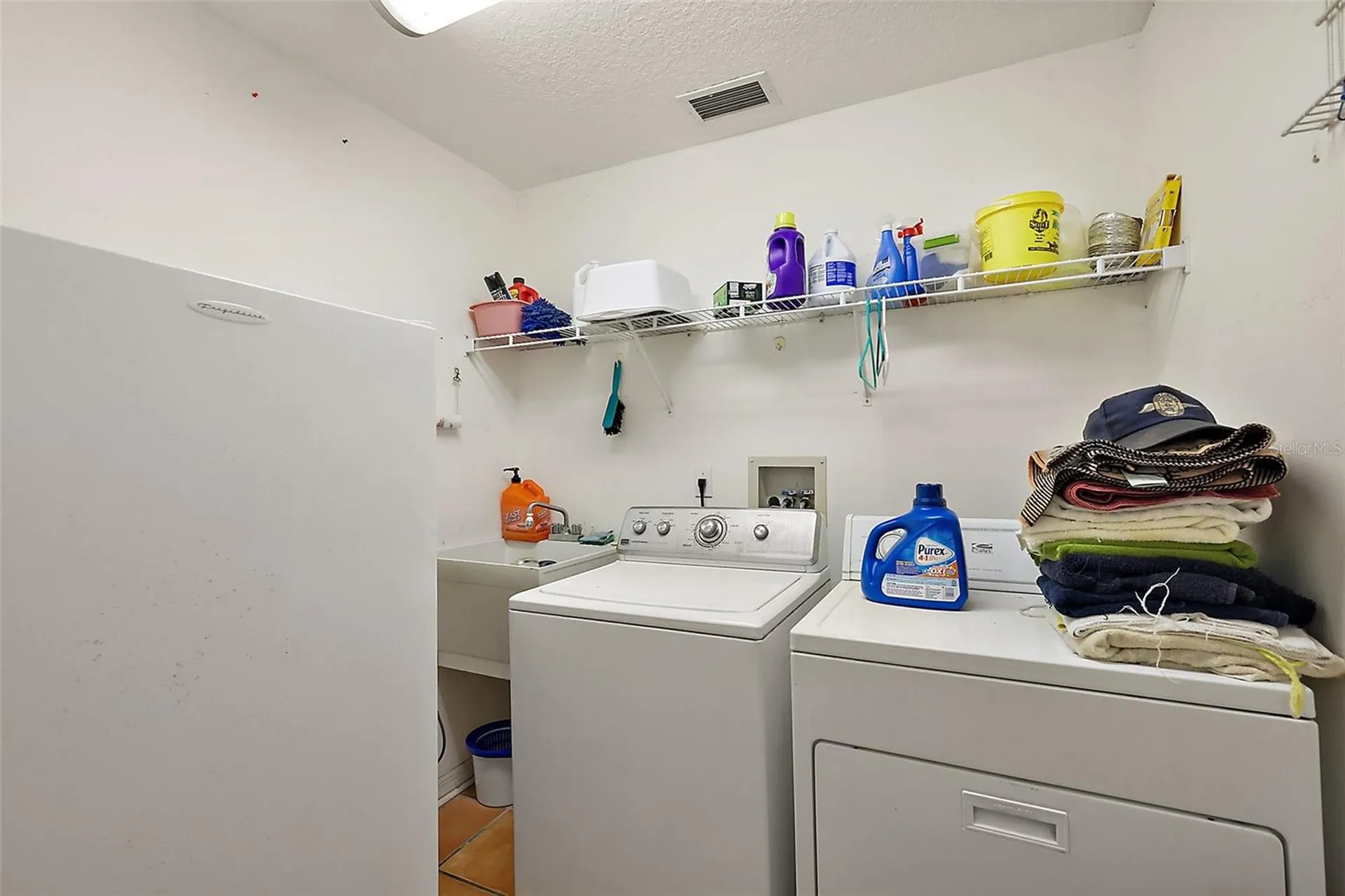 27011 SE Highway 42 Umatilla FL 32784