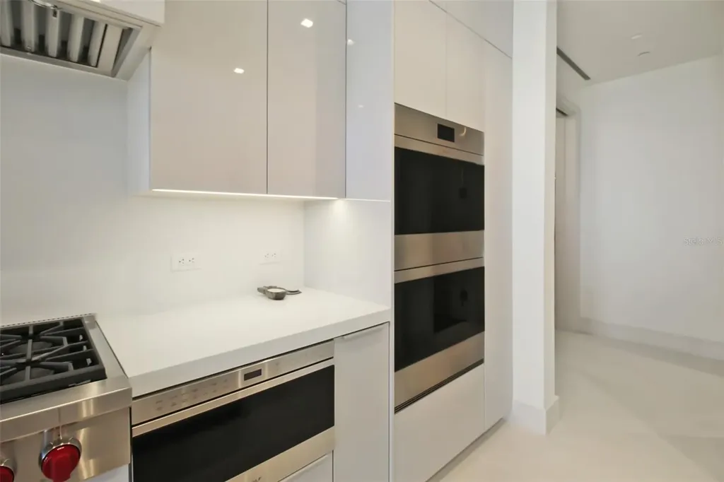 1591 Gulf Of Mexico Drive Longboat Key FL 34228
