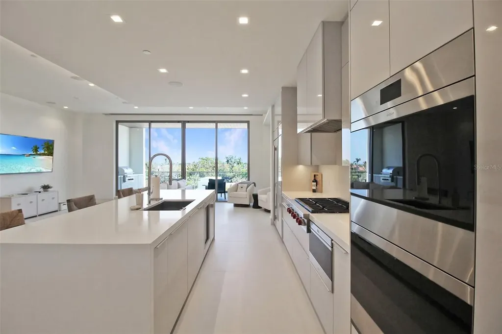 1591 Gulf Of Mexico Drive Longboat Key FL 34228
