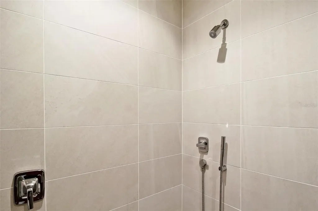 1591 Gulf Of Mexico Drive Longboat Key FL 34228