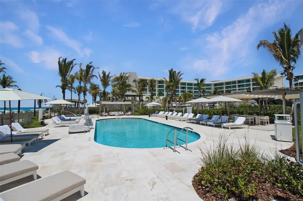 1591 Gulf Of Mexico Drive Longboat Key FL 34228