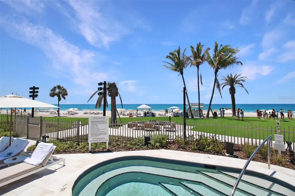 1591 Gulf Of Mexico Drive Longboat Key FL 34228