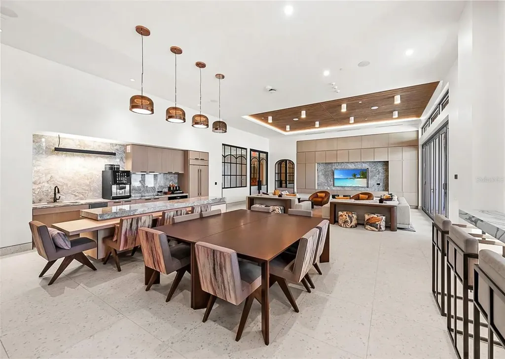 1591 Gulf Of Mexico Drive Longboat Key FL 34228