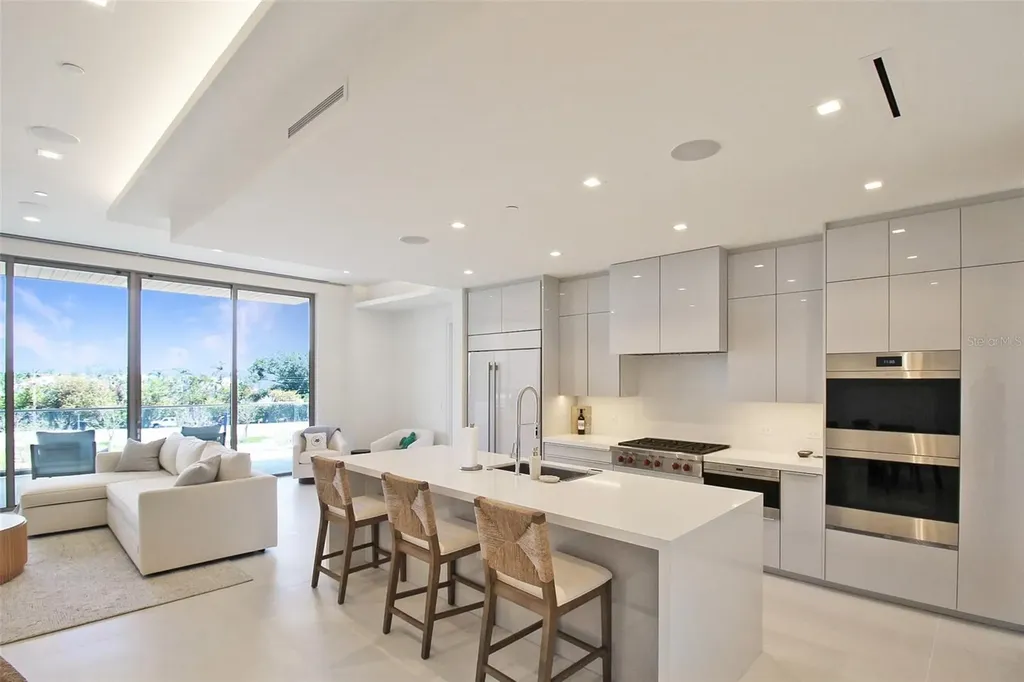 1591 Gulf Of Mexico Drive Longboat Key FL 34228