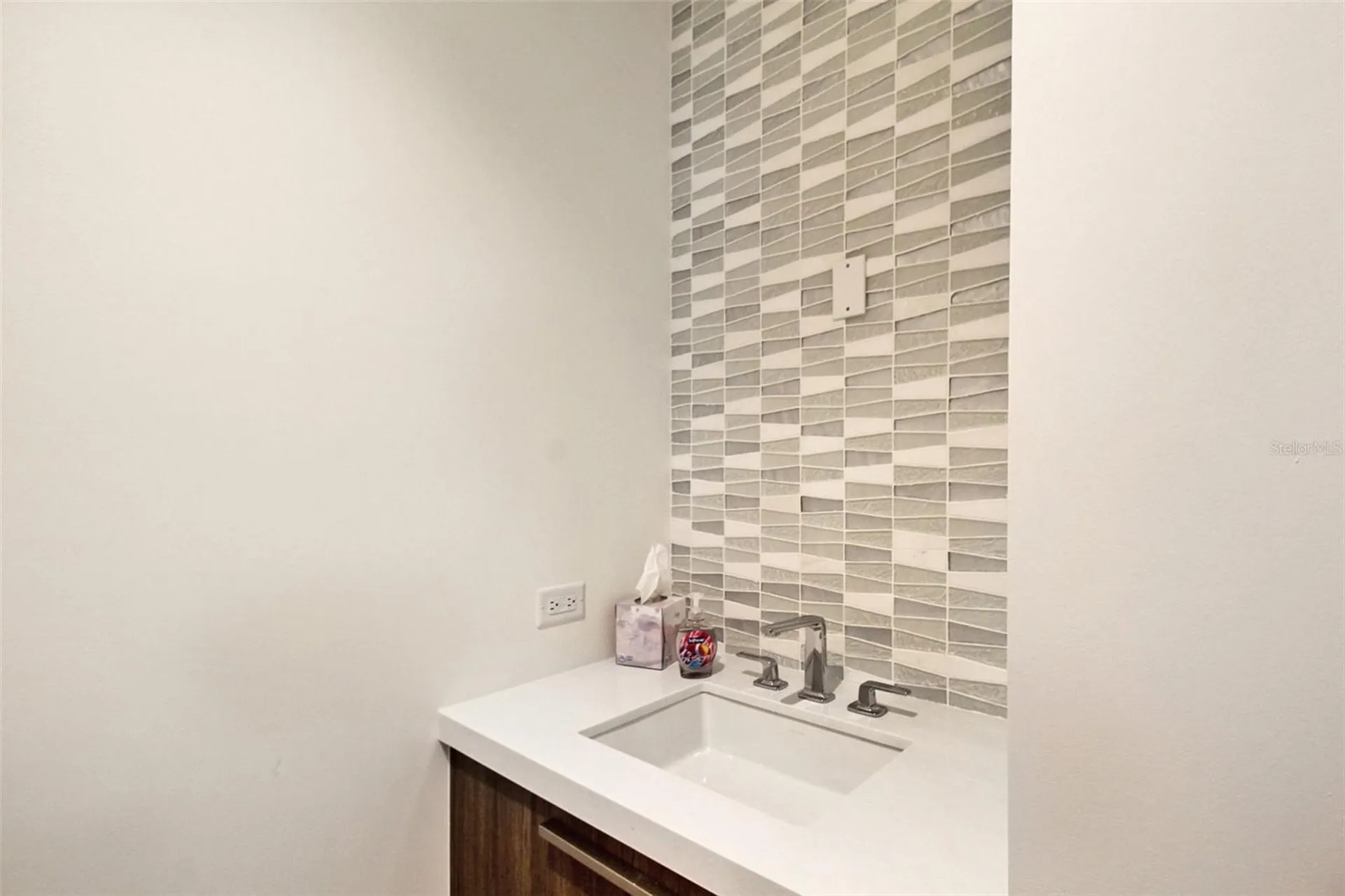 1591 Gulf Of Mexico Drive Longboat Key FL 34228