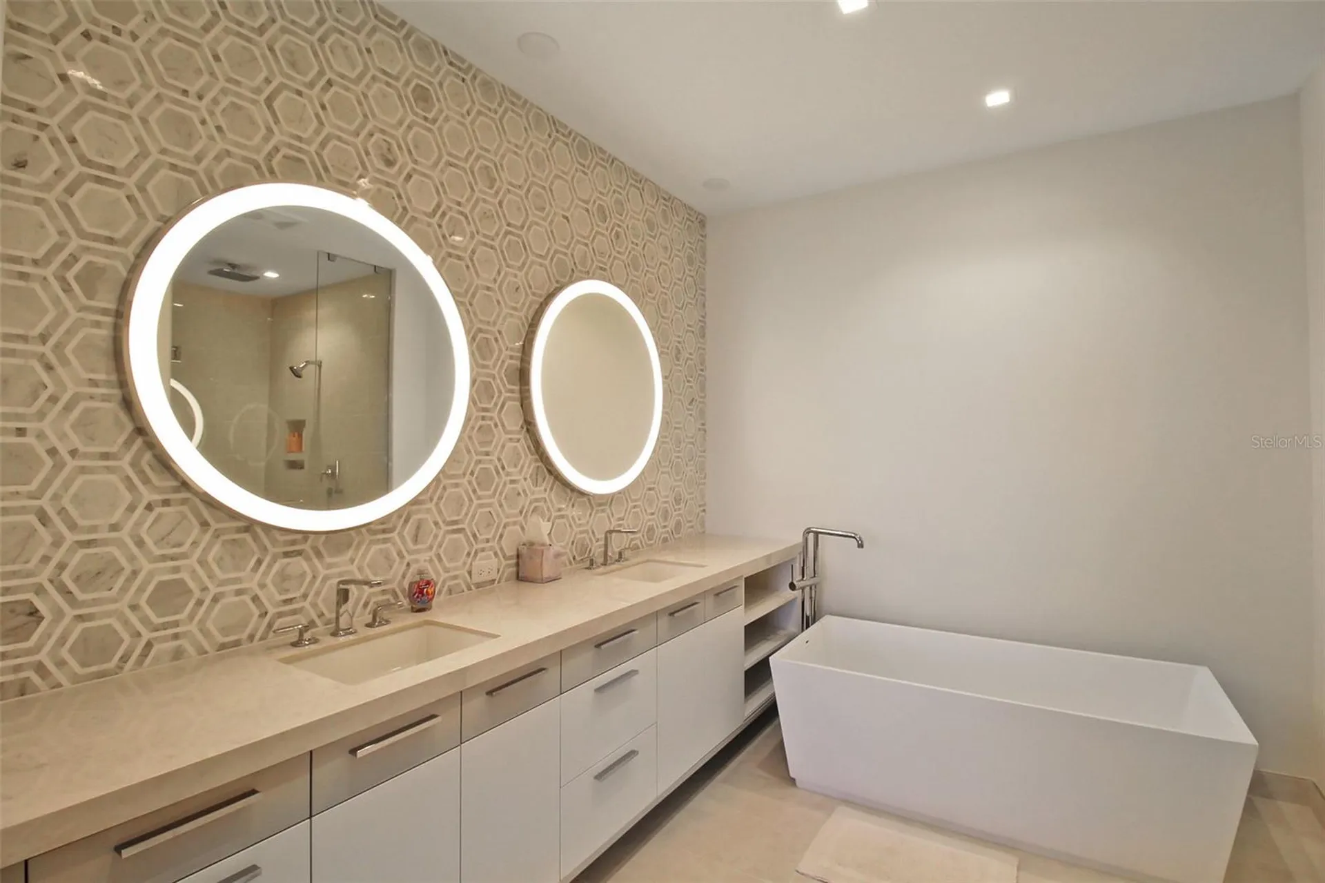 1591 Gulf Of Mexico Drive Longboat Key FL 34228