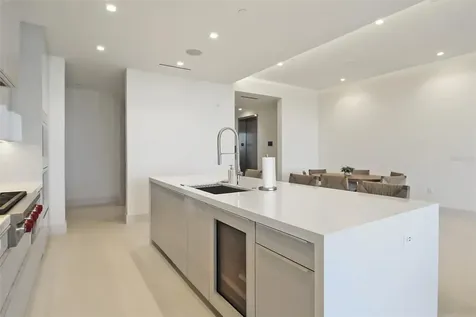 1591 Gulf Of Mexico Drive Longboat Key FL 34228