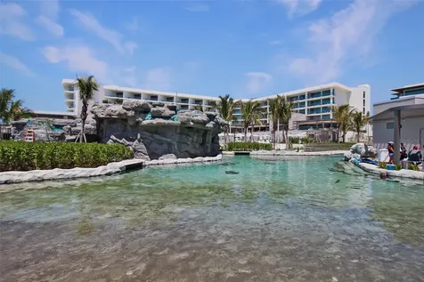 1591 Gulf Of Mexico Drive Longboat Key FL 34228