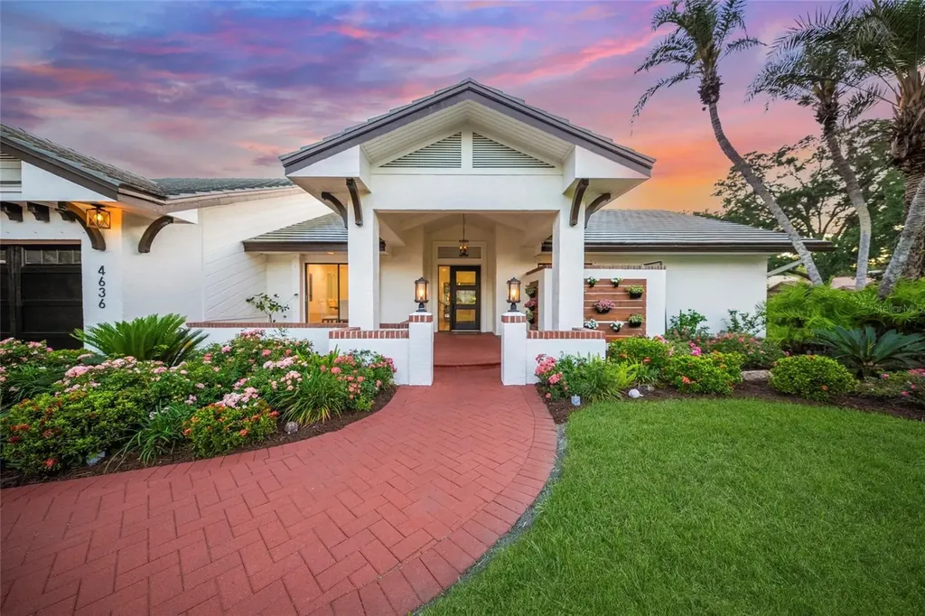 4636 Pine Harrier Drive Sarasota FL 34231