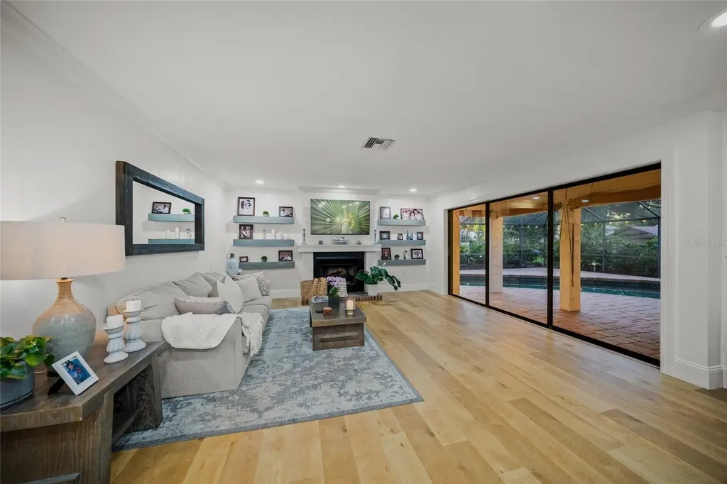 4636 Pine Harrier Drive Sarasota FL 34231
