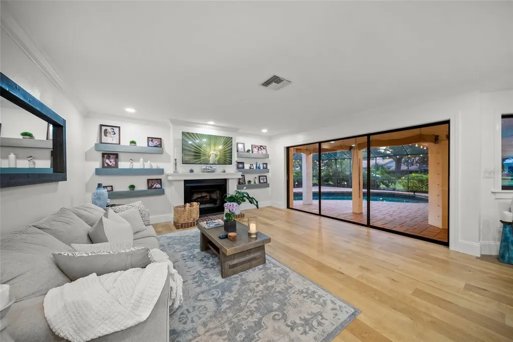 4636 Pine Harrier Drive Sarasota FL 34231