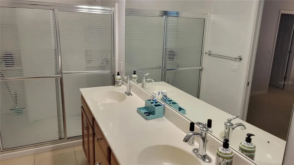 3716 82nd Avenue Circle E Sarasota FL 34243
