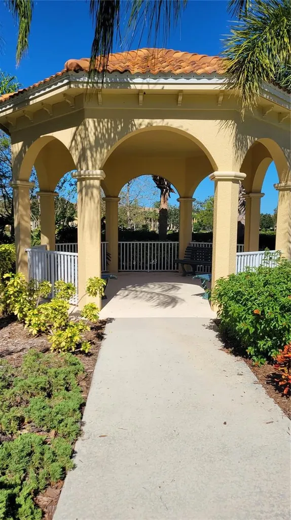 3716 82nd Avenue Circle E Sarasota FL 34243