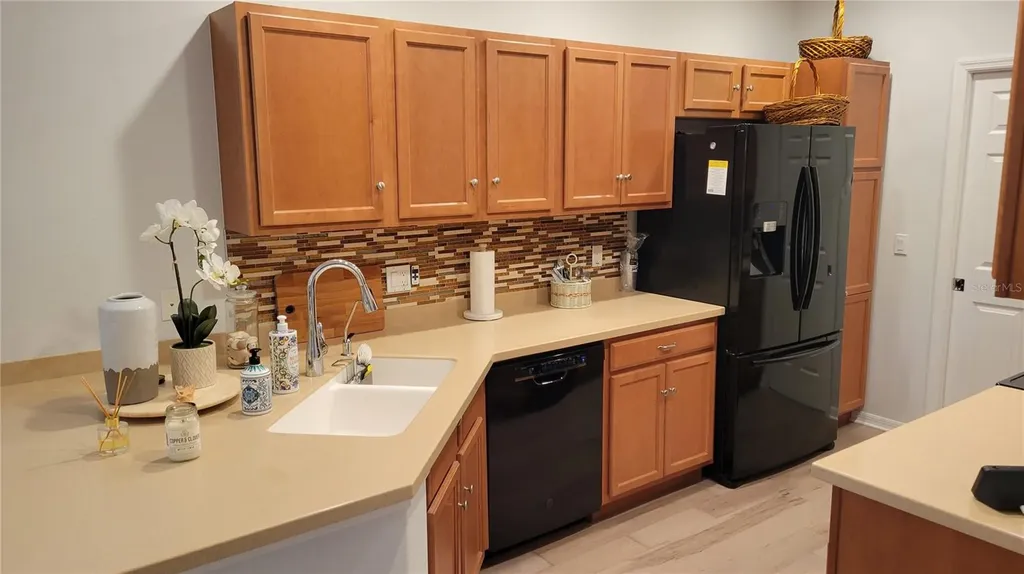 3716 82nd Avenue Circle E Sarasota FL 34243