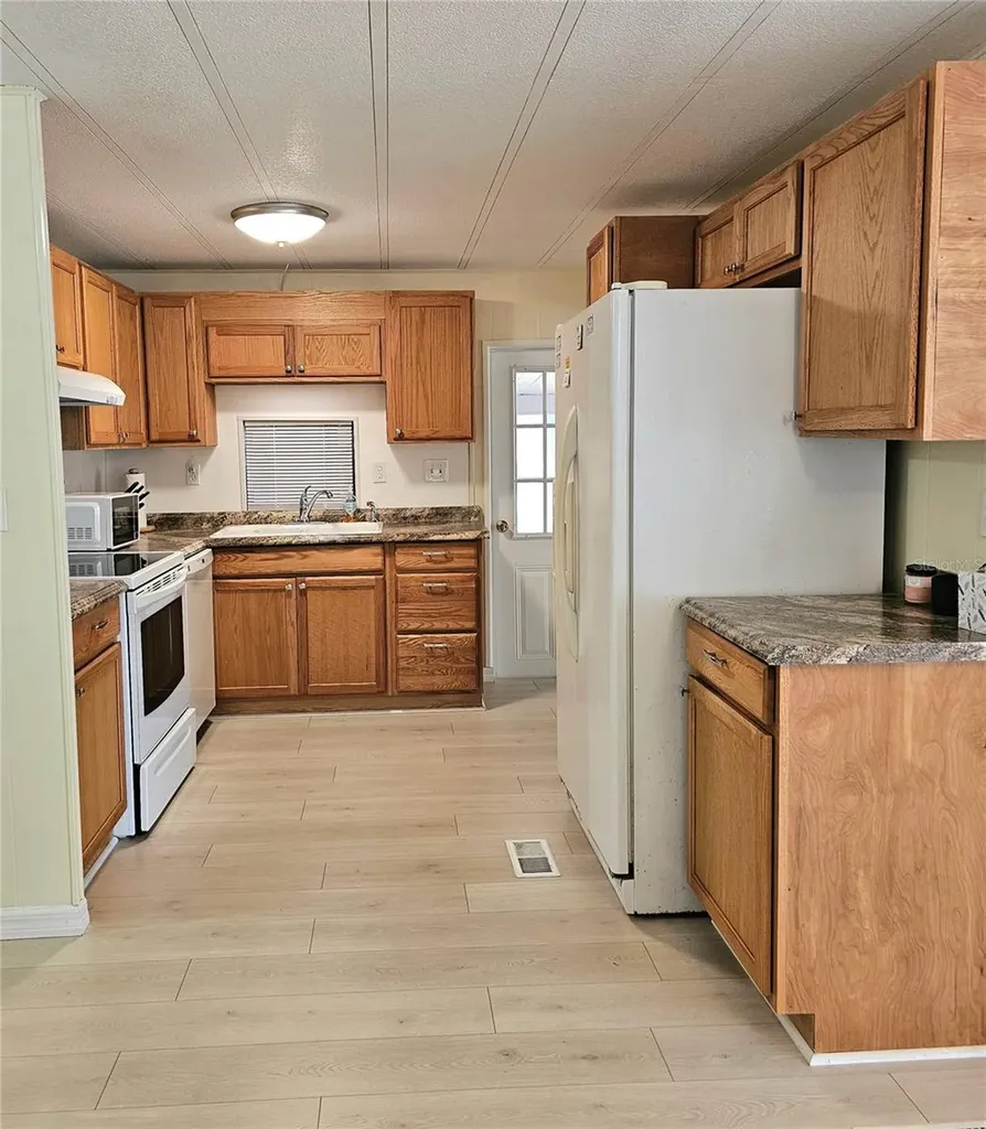 5316 53rd Avenue E Bradenton FL 34203