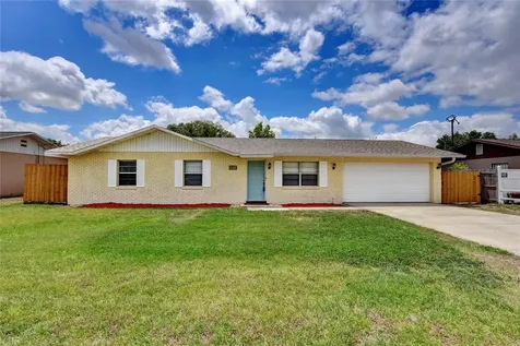 2833 Beal Street Deltona FL 32738