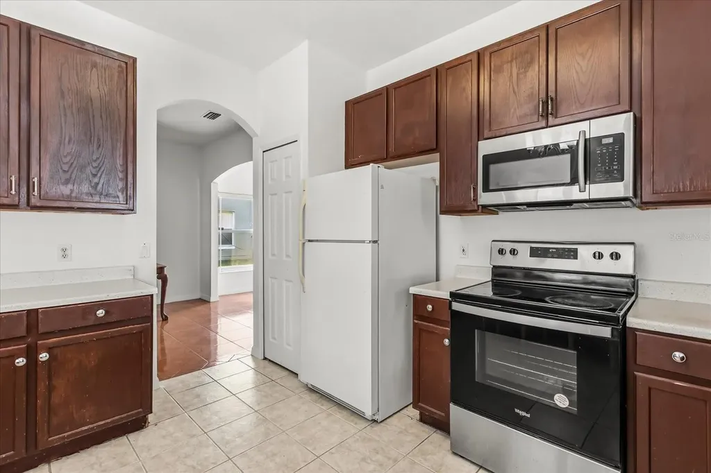2530 Baykal Drive Kissimmee FL 34746