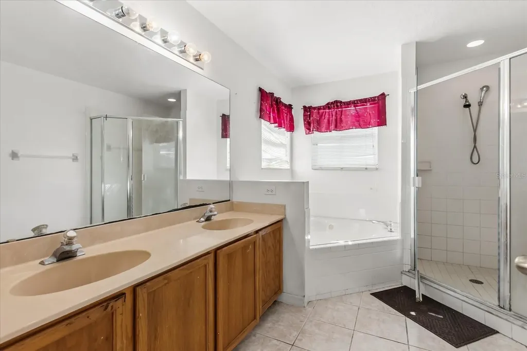 2530 Baykal Drive Kissimmee FL 34746