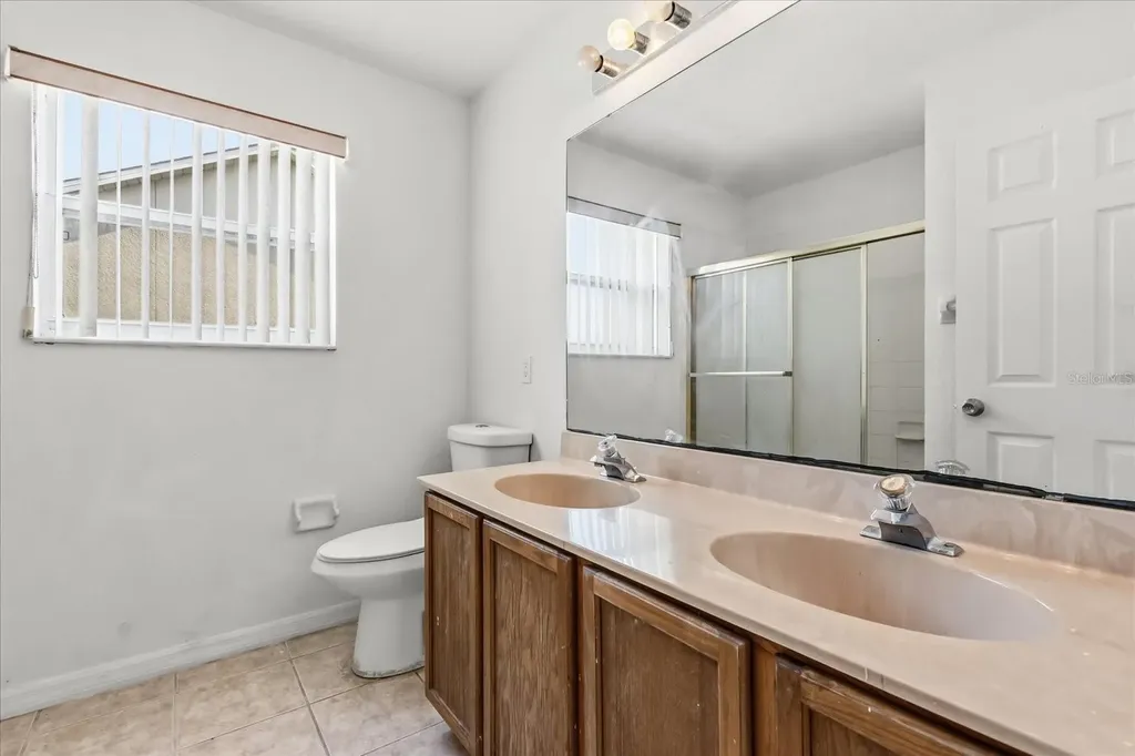 2530 Baykal Drive Kissimmee FL 34746