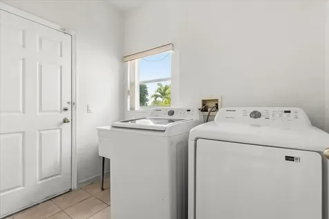 2530 Baykal Drive Kissimmee FL 34746