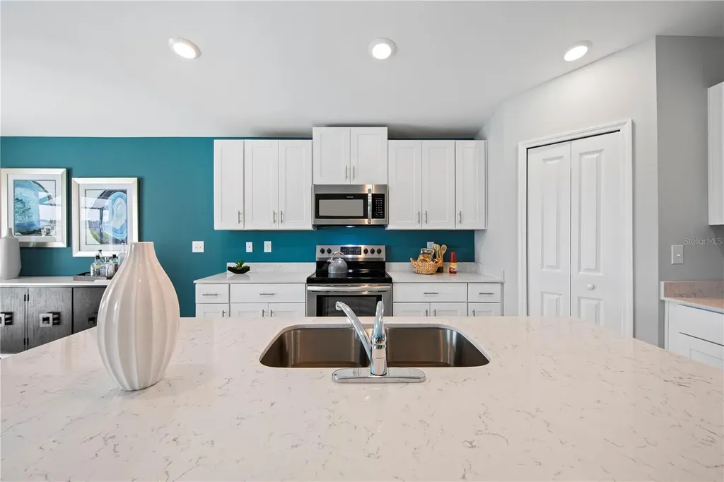 118 Leisure Place Rotonda West FL 33947