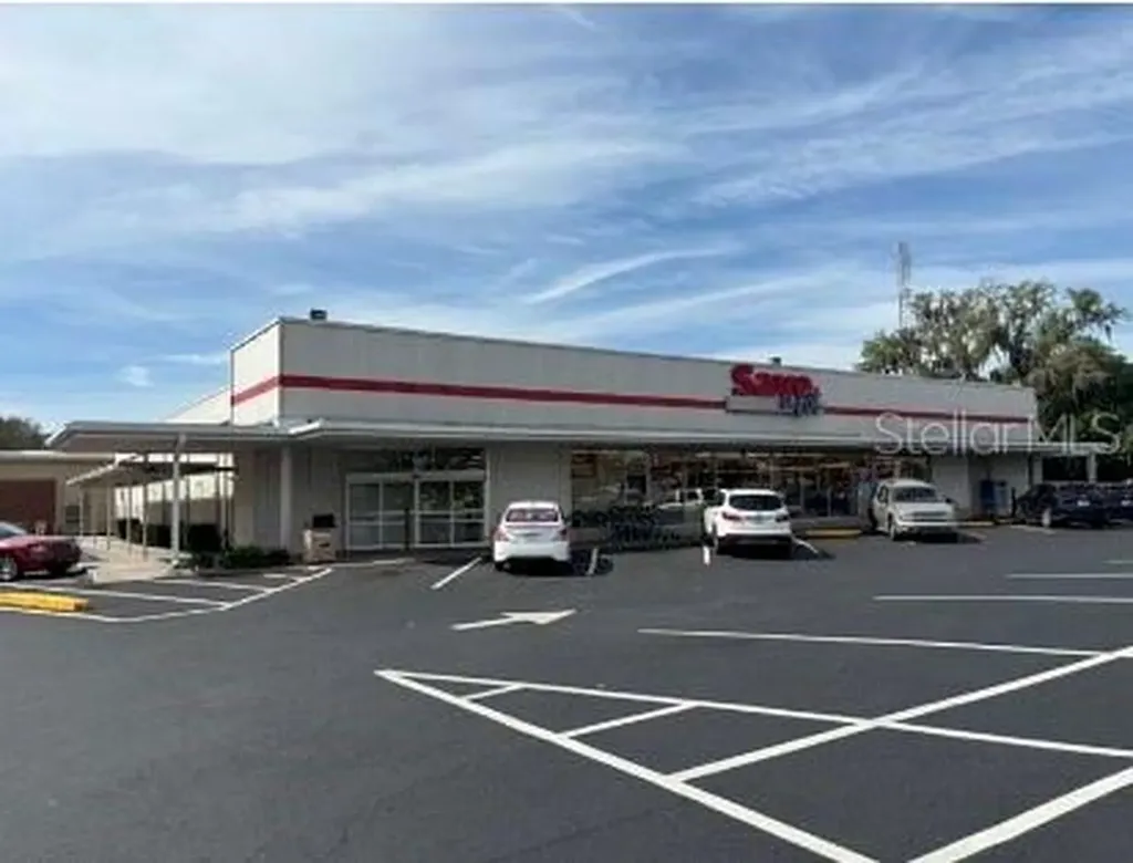 1926 E Silver Springs Boulevard Ocala FL 34470
