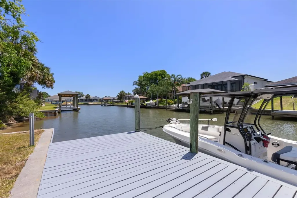 6 Crossleaf Court E Palm Coast FL 32137