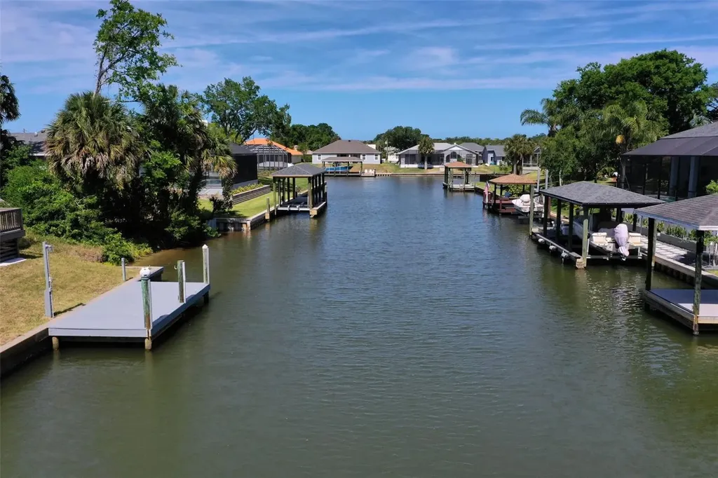 6 Crossleaf Court E Palm Coast FL 32137