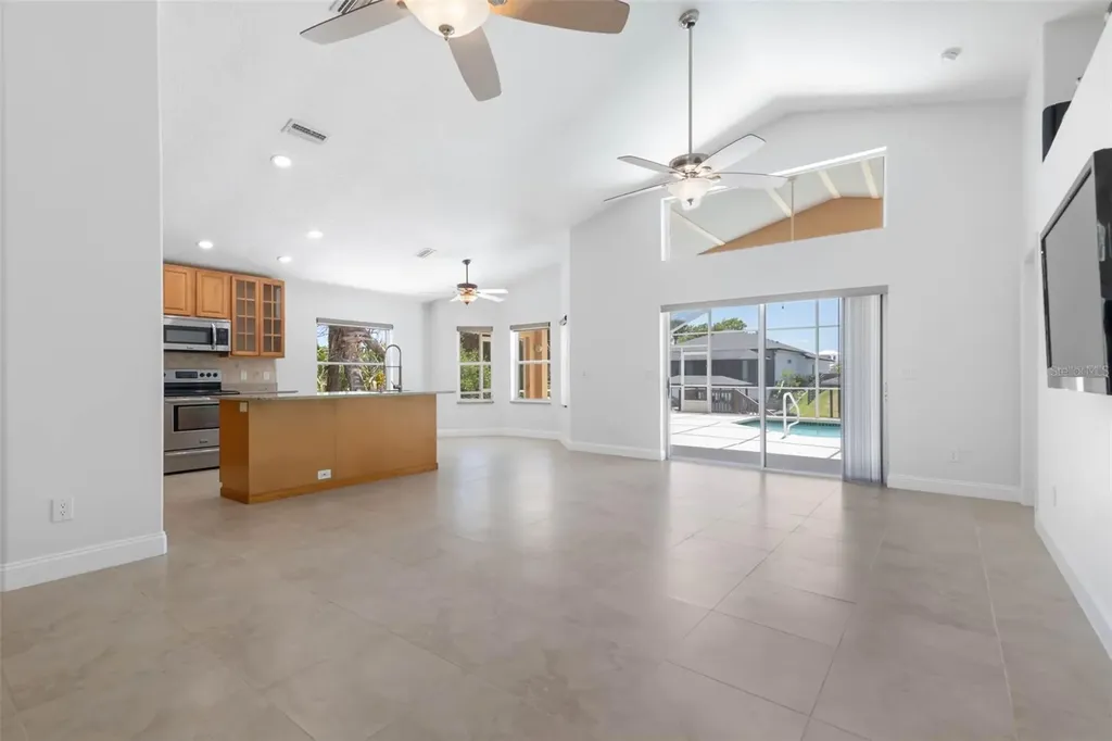 6 Crossleaf Court E Palm Coast FL 32137