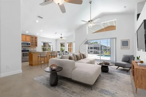 6 Crossleaf Court E Palm Coast FL 32137
