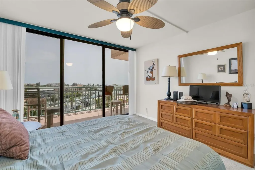 1 Key Capri Treasure Island FL 33706