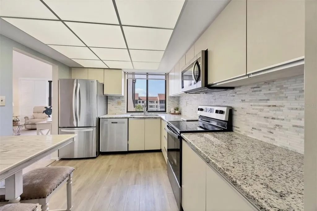 6285 Midnight Pass Road Sarasota FL 34242