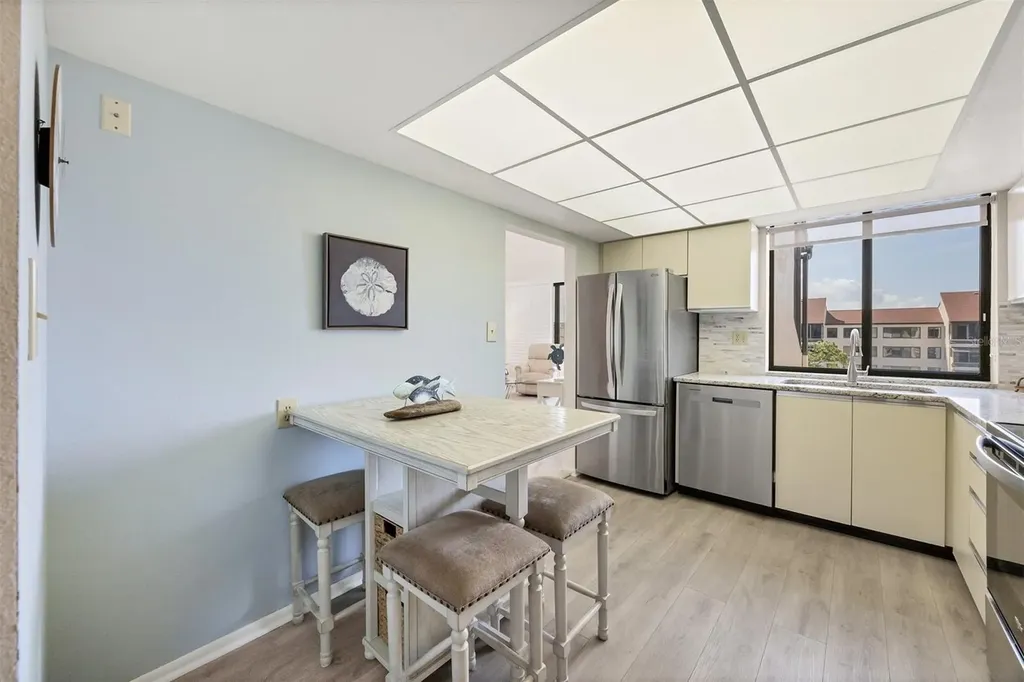 6285 Midnight Pass Road Sarasota FL 34242