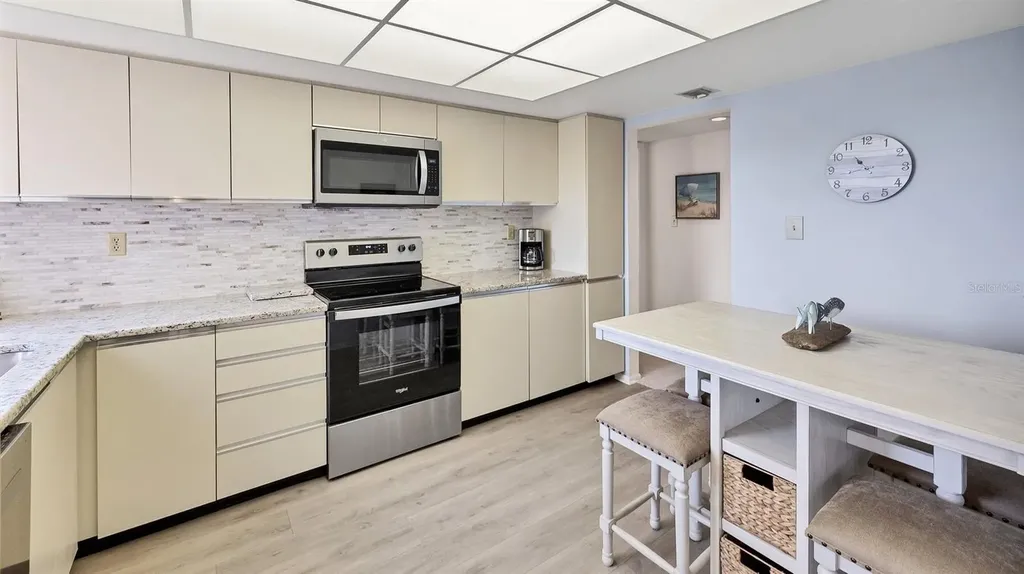 6285 Midnight Pass Road Sarasota FL 34242