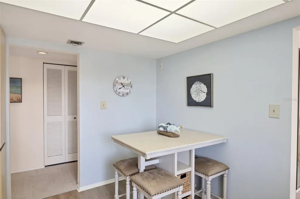 6285 Midnight Pass Road Sarasota FL 34242