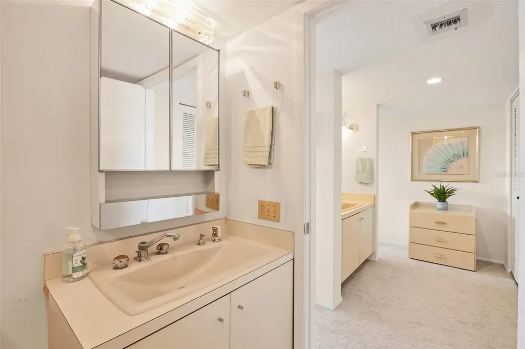 6285 Midnight Pass Road Sarasota FL 34242