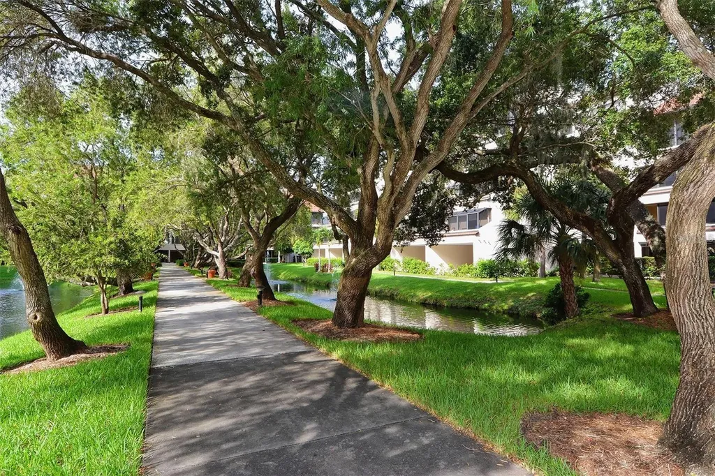 6285 Midnight Pass Road Sarasota FL 34242