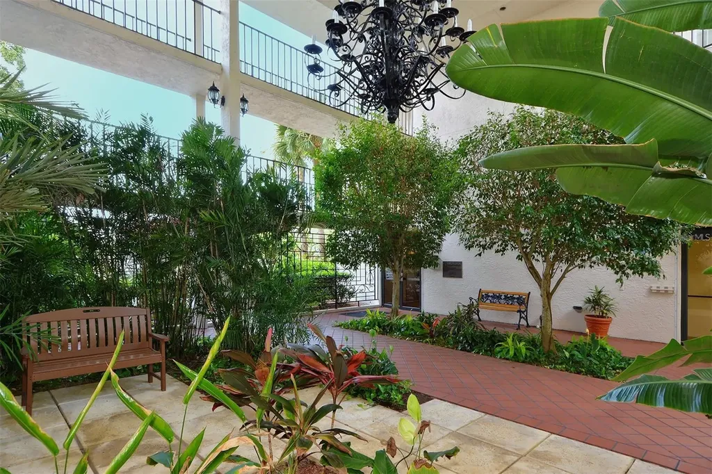 6285 Midnight Pass Road Sarasota FL 34242