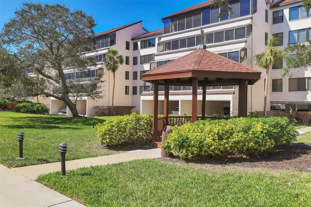 6285 Midnight Pass Road Sarasota FL 34242