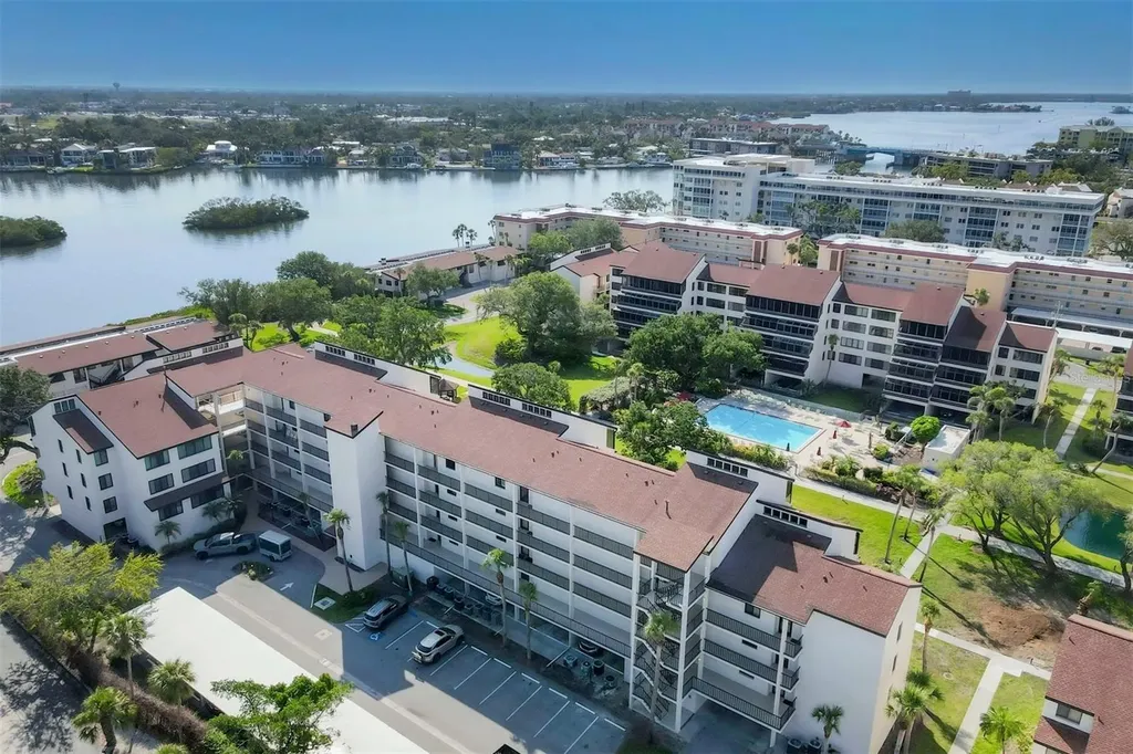 6285 Midnight Pass Road Sarasota FL 34242