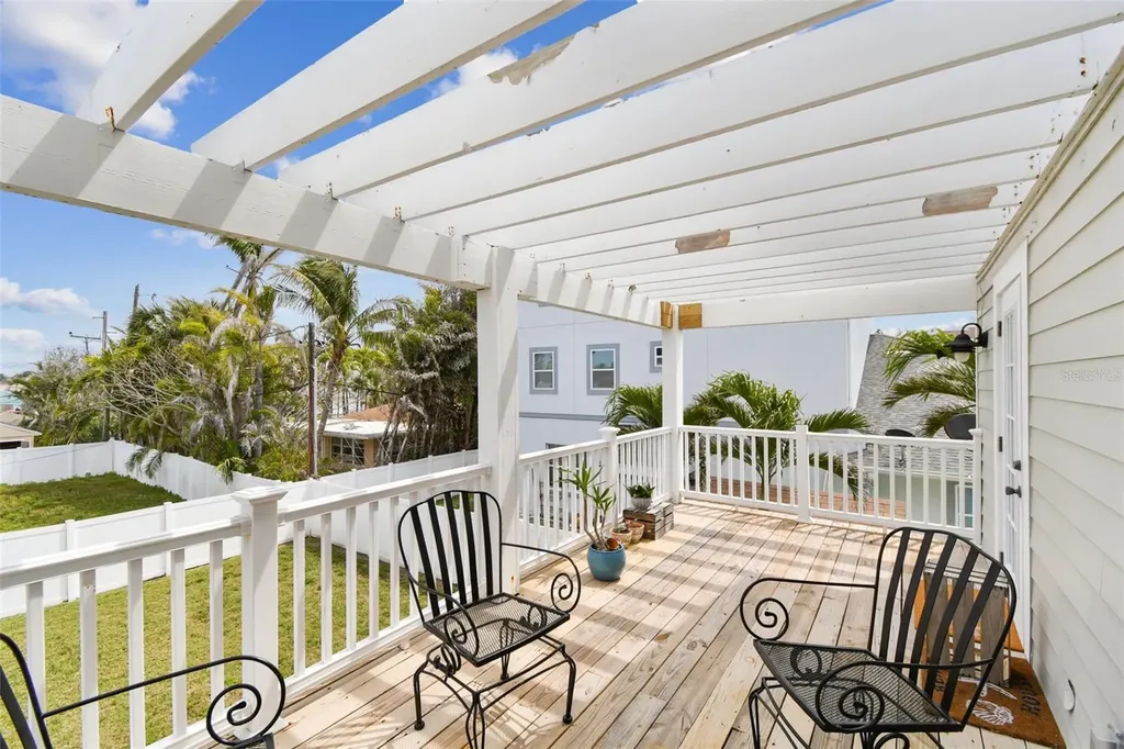 16033 Gulf Boulevard Redington Beach FL 33708
