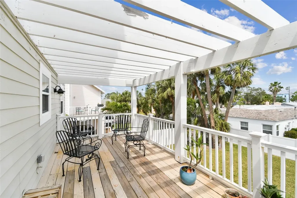 16033 Gulf Boulevard Redington Beach FL 33708