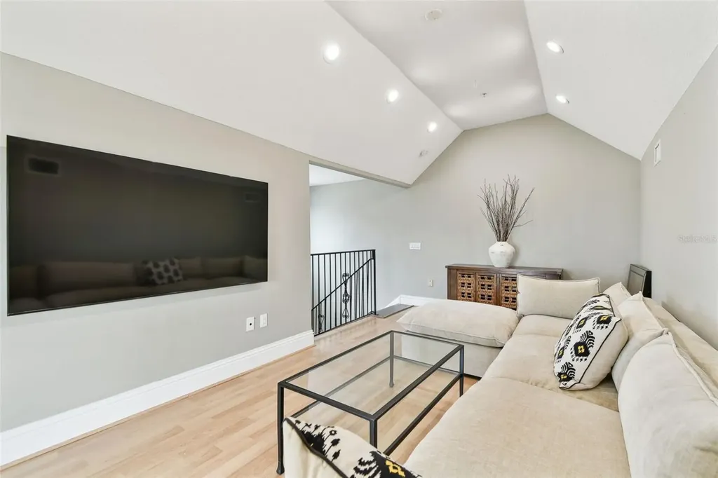 16033 Gulf Boulevard Redington Beach FL 33708