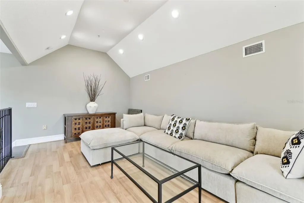 16033 Gulf Boulevard Redington Beach FL 33708