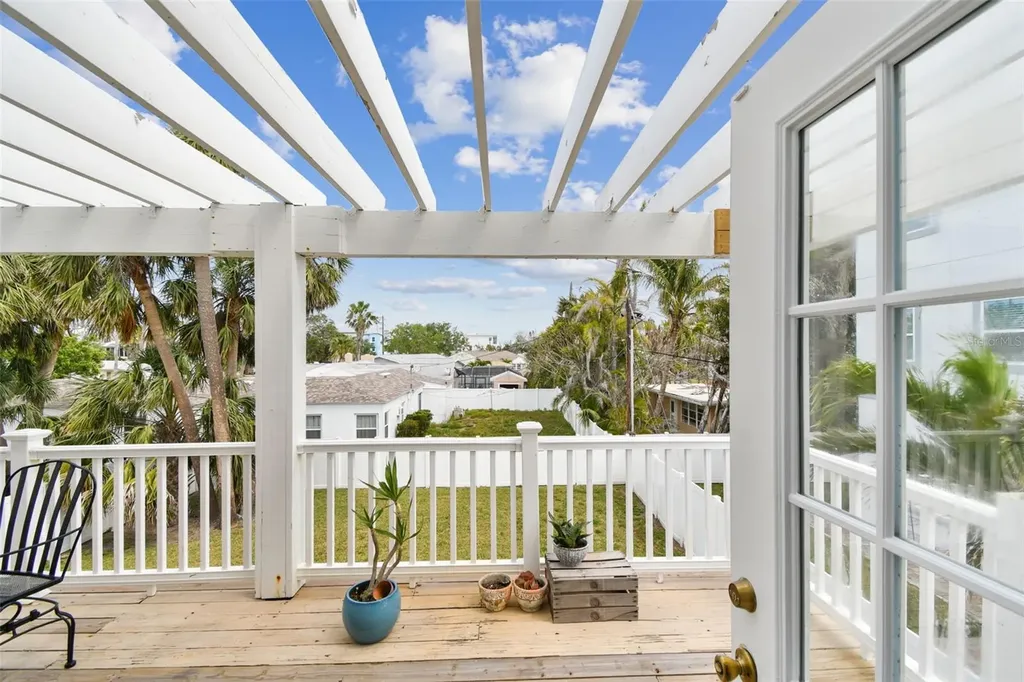 16033 Gulf Boulevard Redington Beach FL 33708