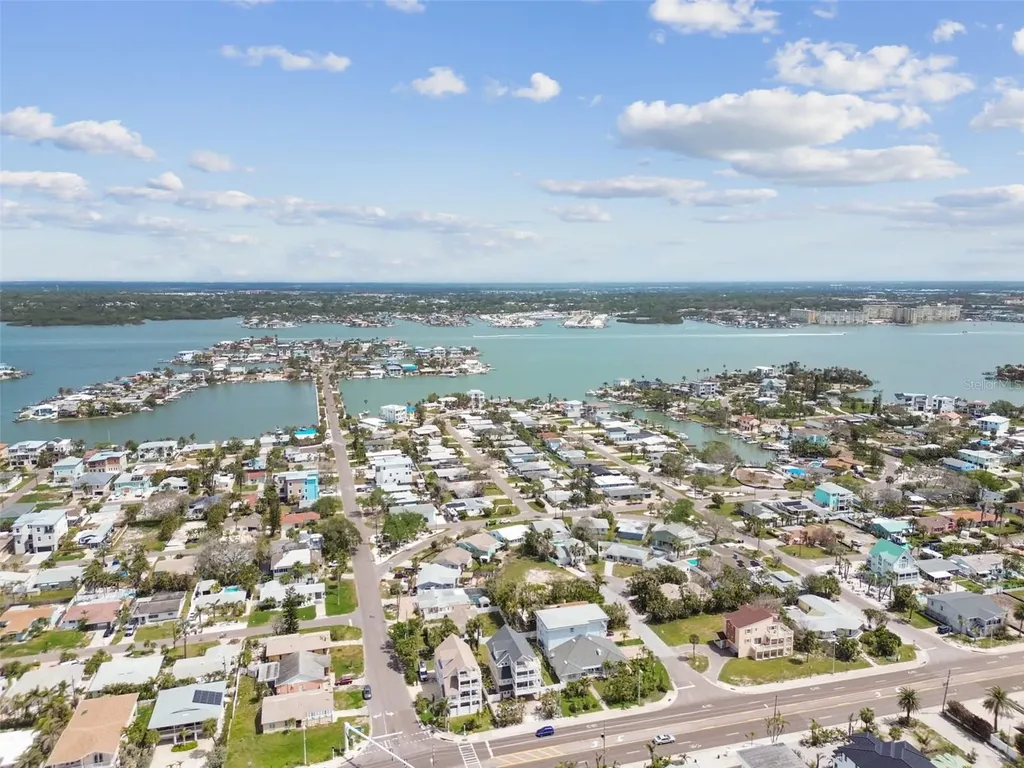 16033 Gulf Boulevard Redington Beach FL 33708